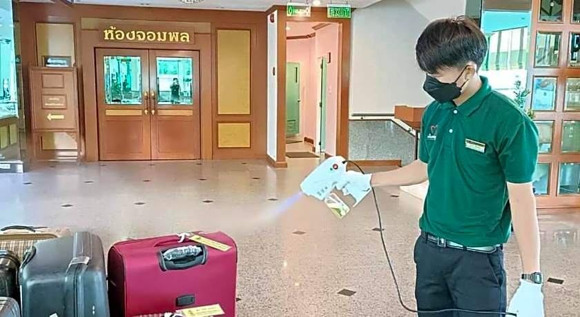 Viangtak Riverside Hotel