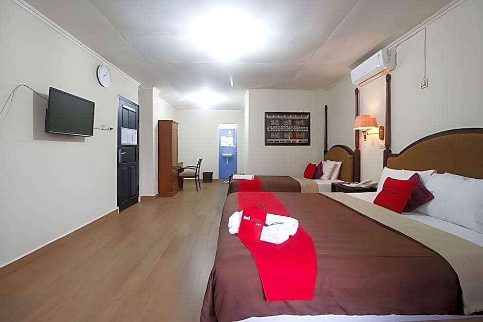 RedDoorz Plus @ Jalan Raden Intan Lampung