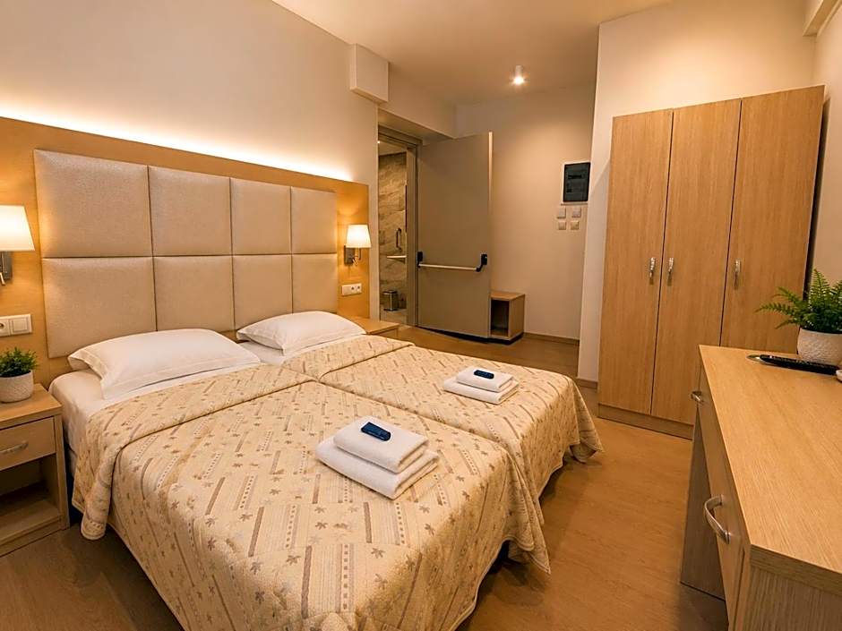 Hotel Avra