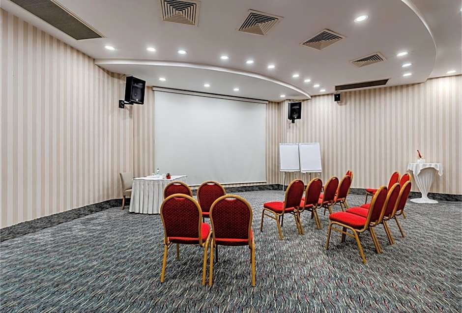 Ramada Plaza by Wyndham Izmir