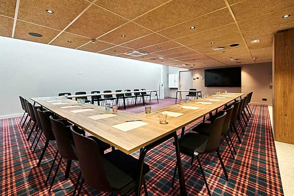 Moxy Annecy