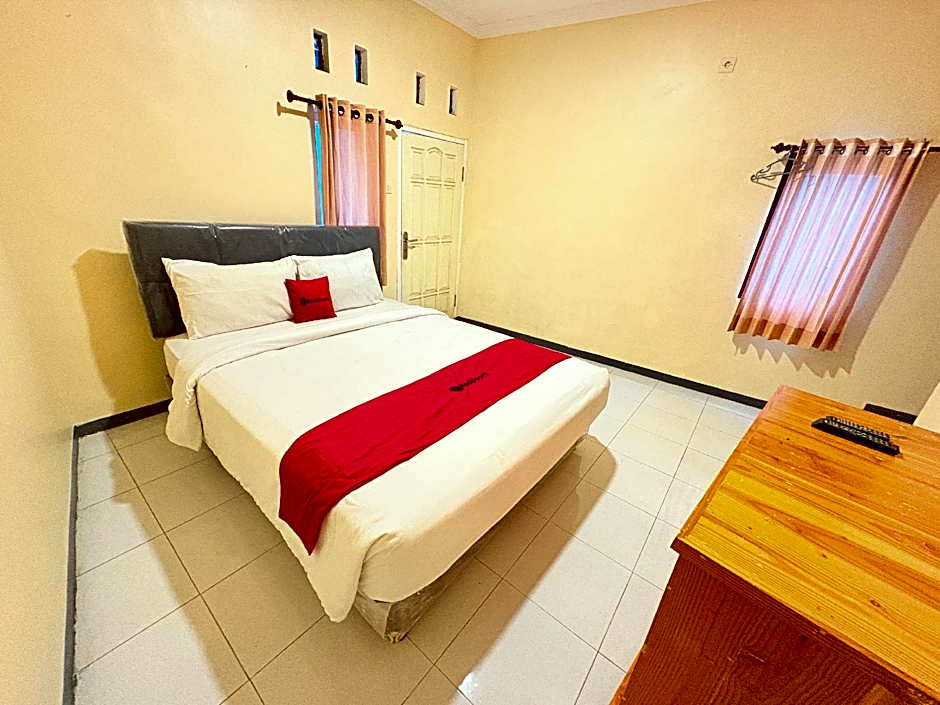 RedDoorz Syariah @ Nusa Indah near BNS