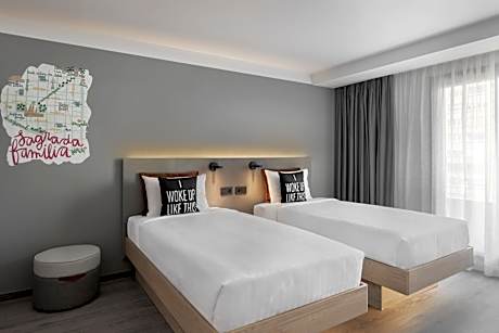 Moxy Twin Room with Balcony