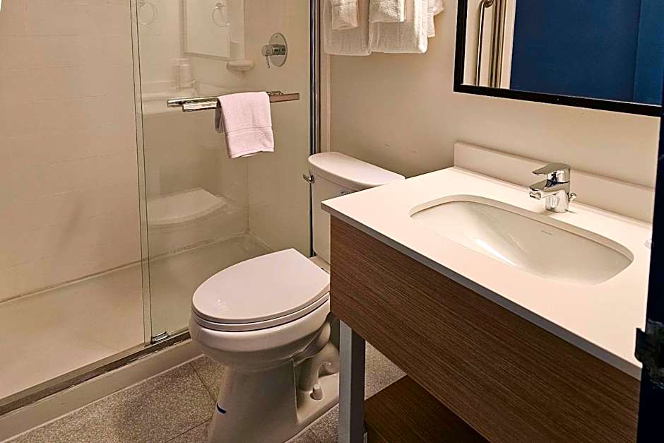 District 3 Hotel, Ascend Hotel Collection