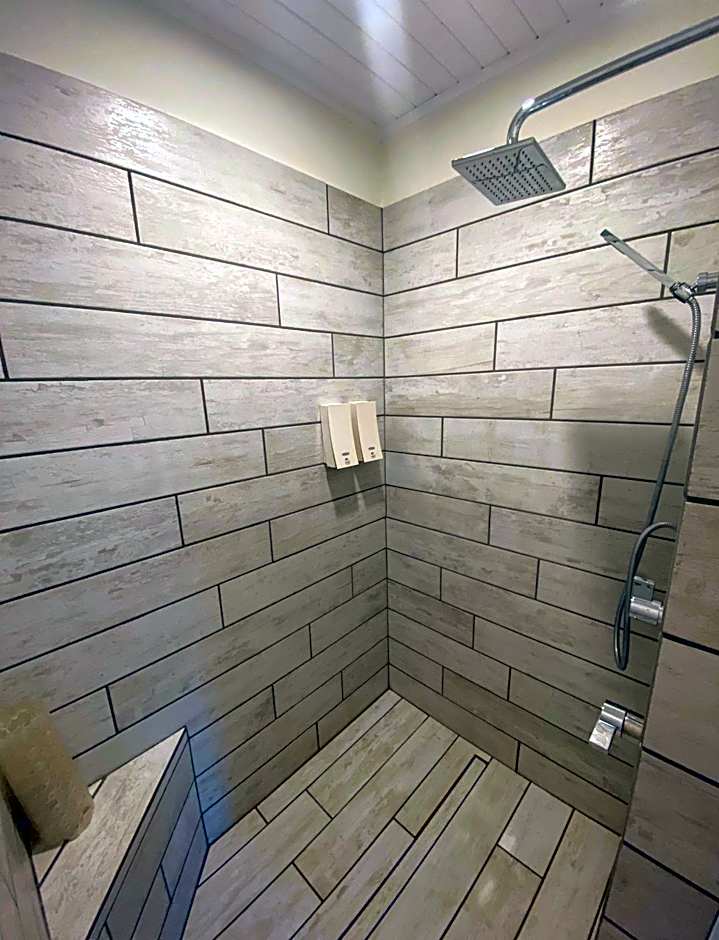 The Rooms at Woody Point