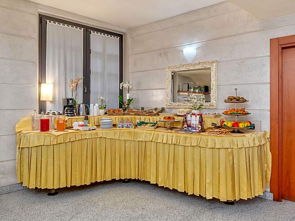 Hotel Prestige