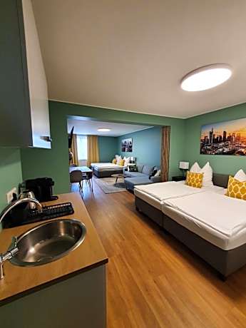 Apartment with Shower