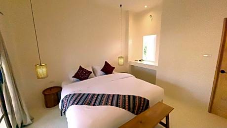 King Room with Garden View