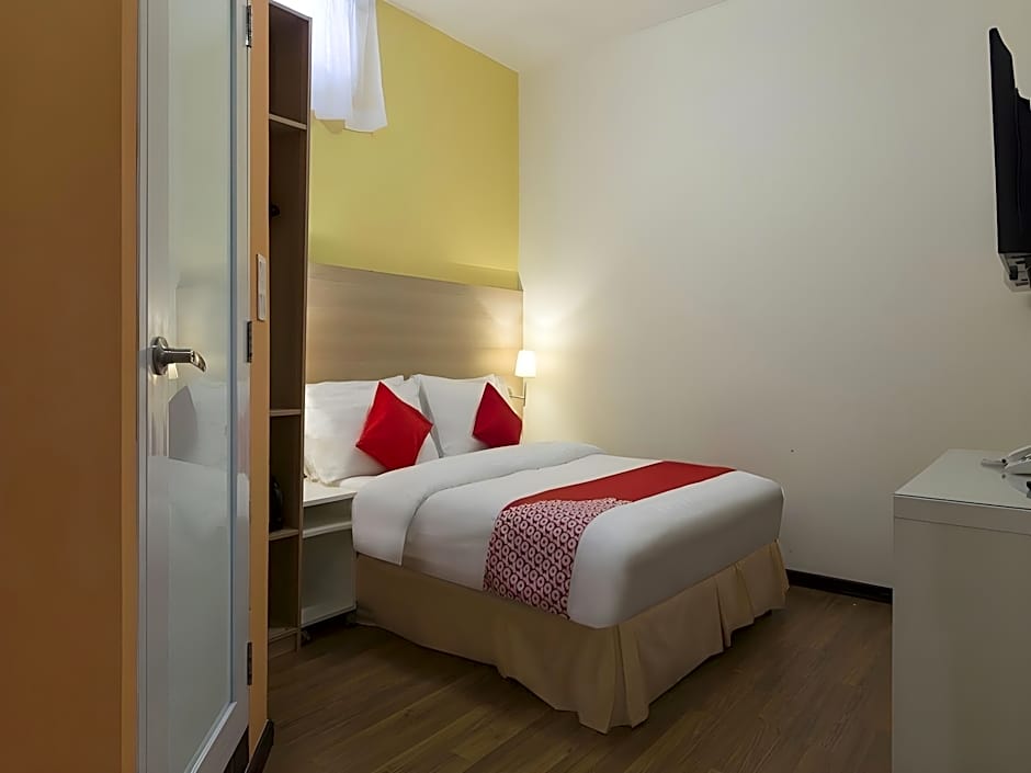 iStay Hotel