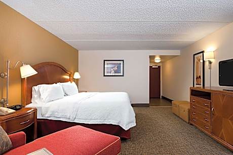 King Room with King Bed - Non-Smoking