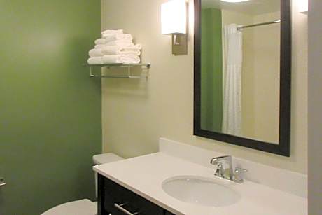 King Room - Accessible/Non-Smoking