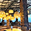 Caldera Hotel & Restaurant