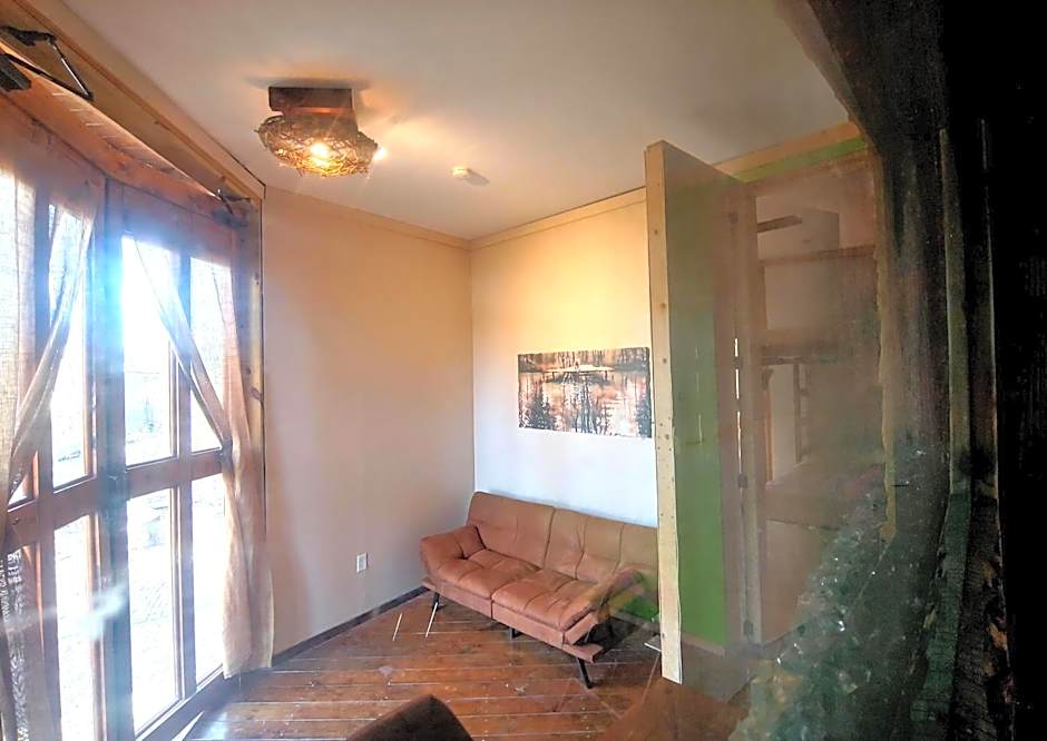 Lost River Hostel