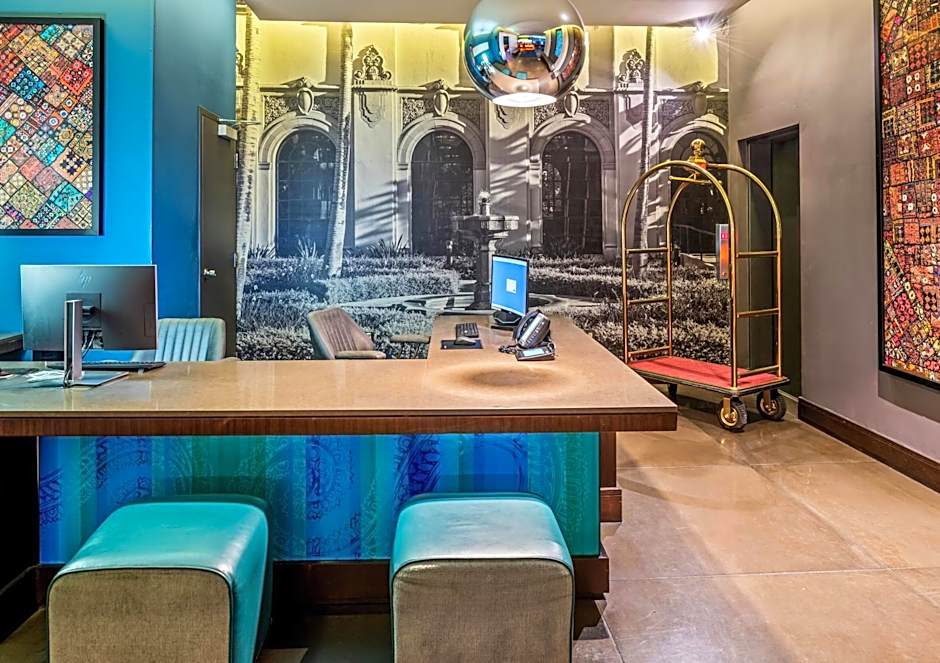 Sirtaj Hotel