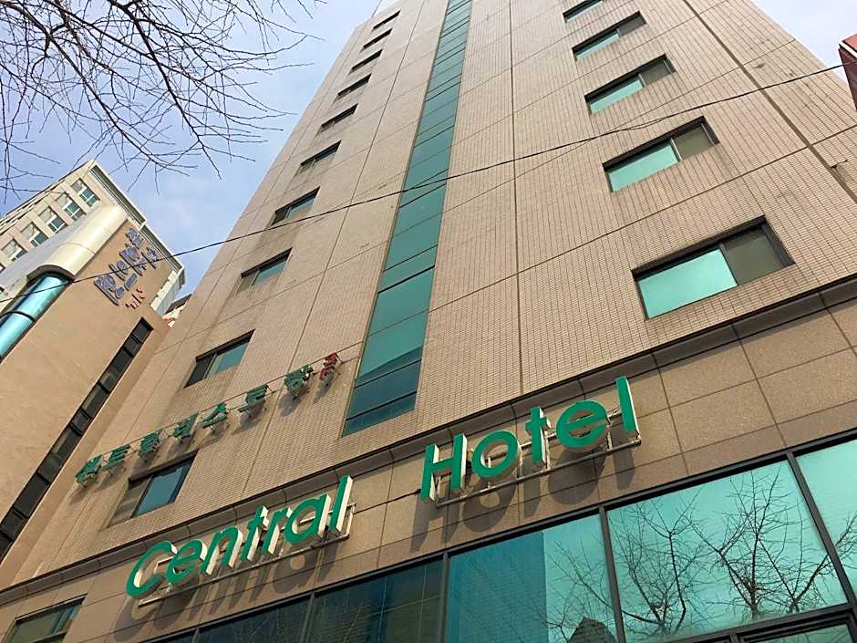 Central Hotel