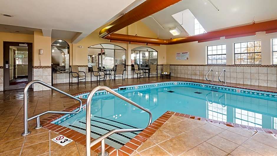 Best Western Plus Tulsa Inn & Suites