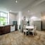 Nice Central City Room
