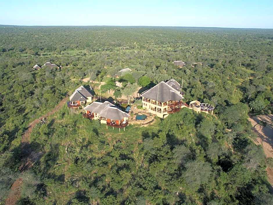 Makumu Private Game Lodge