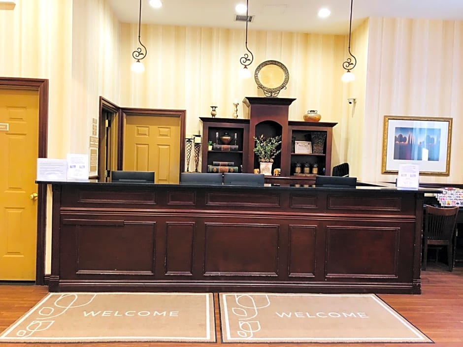 Queens County Inn and Suites