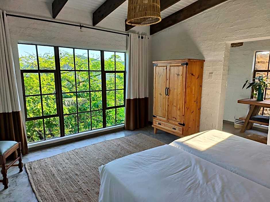 Eloff Guest House and Gallery