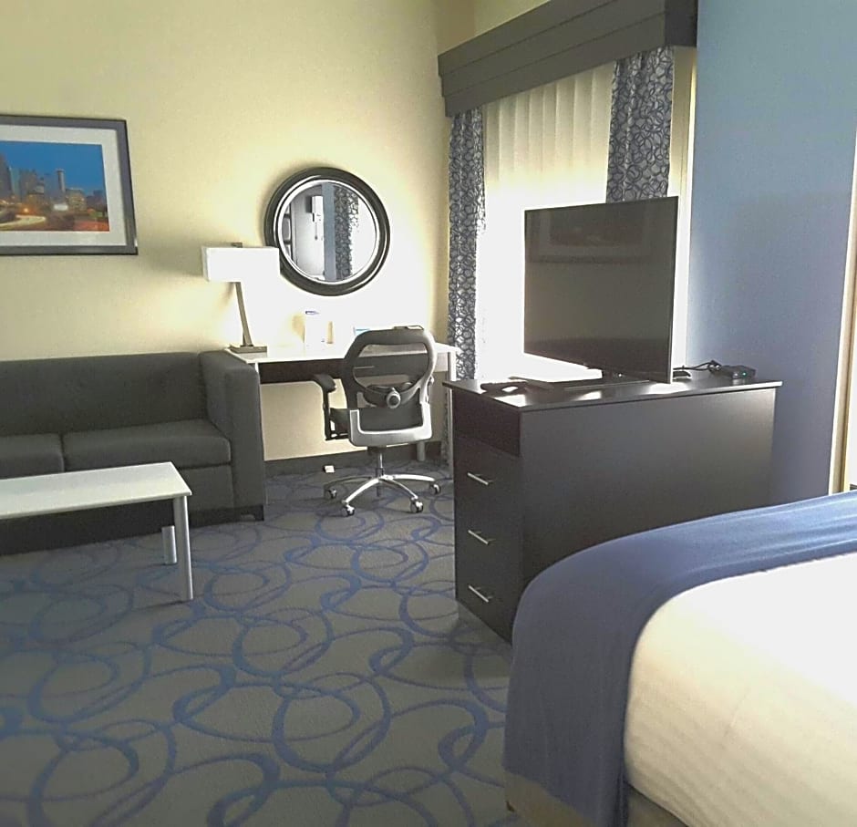 Holiday Inn Express Hotel & Suites Lawrenceville By IHG