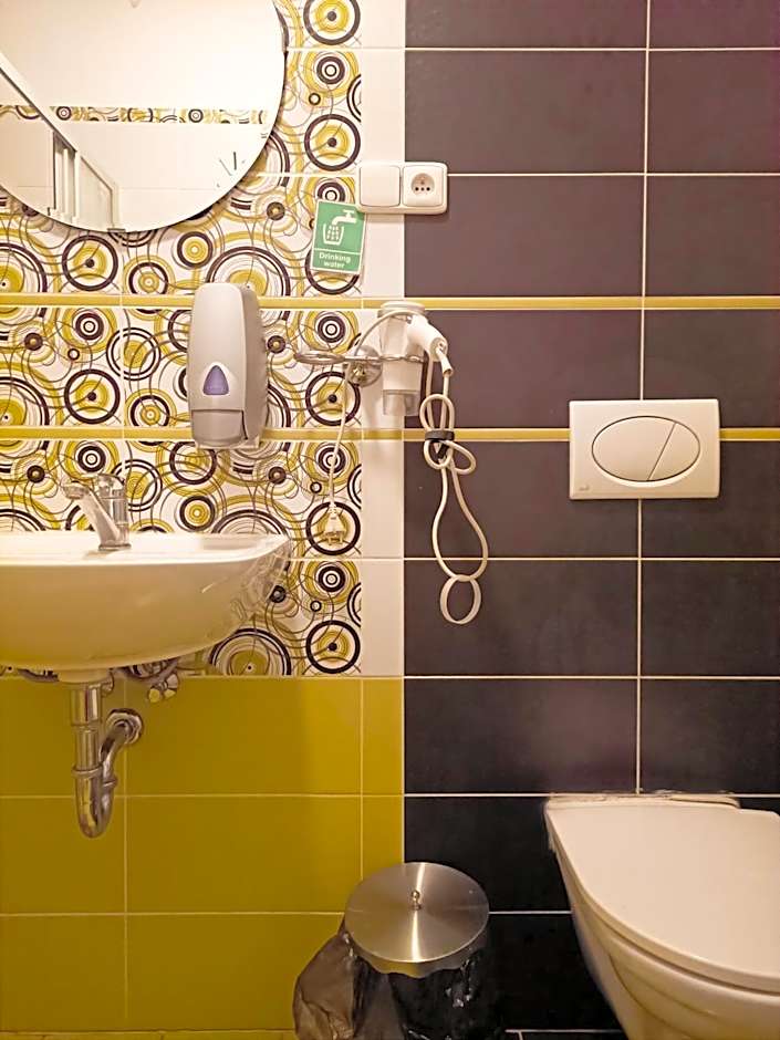 Charles Bridge Hostel & Apartments