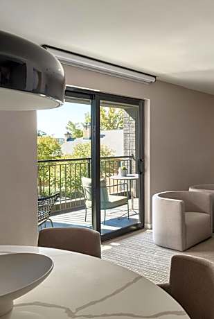 Suite with Balcony