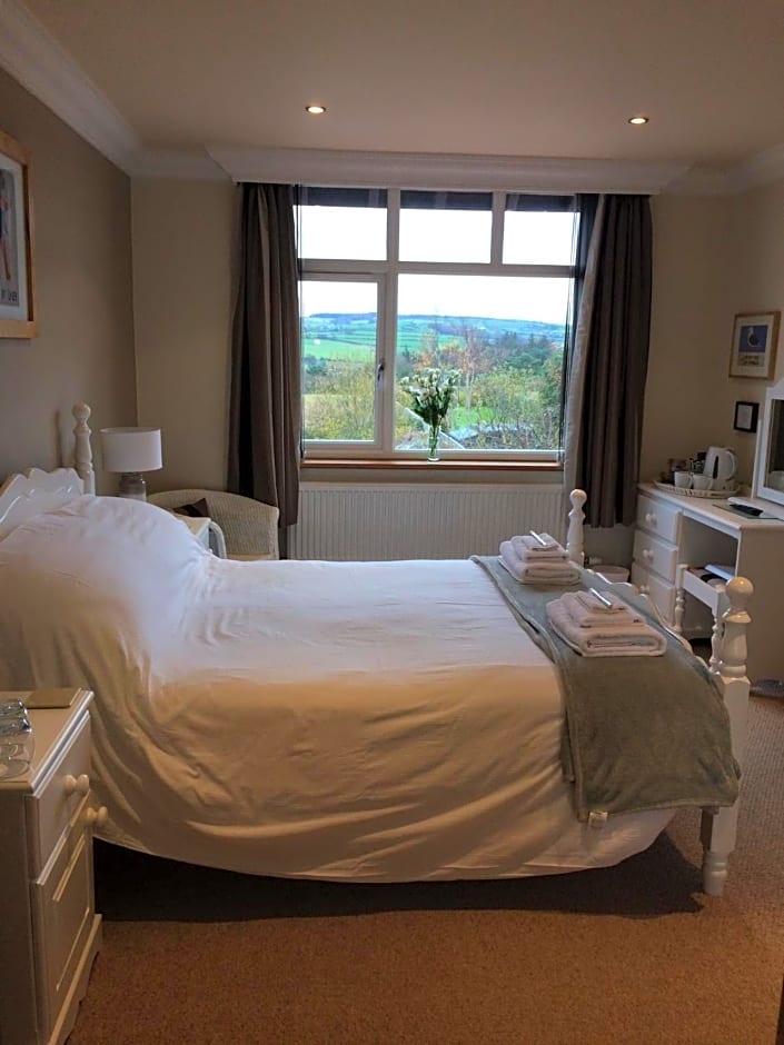 Mooredge - Room only