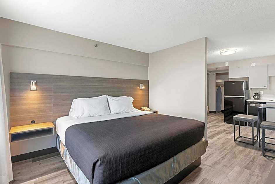 Travelodge by Wyndham Saskatoon