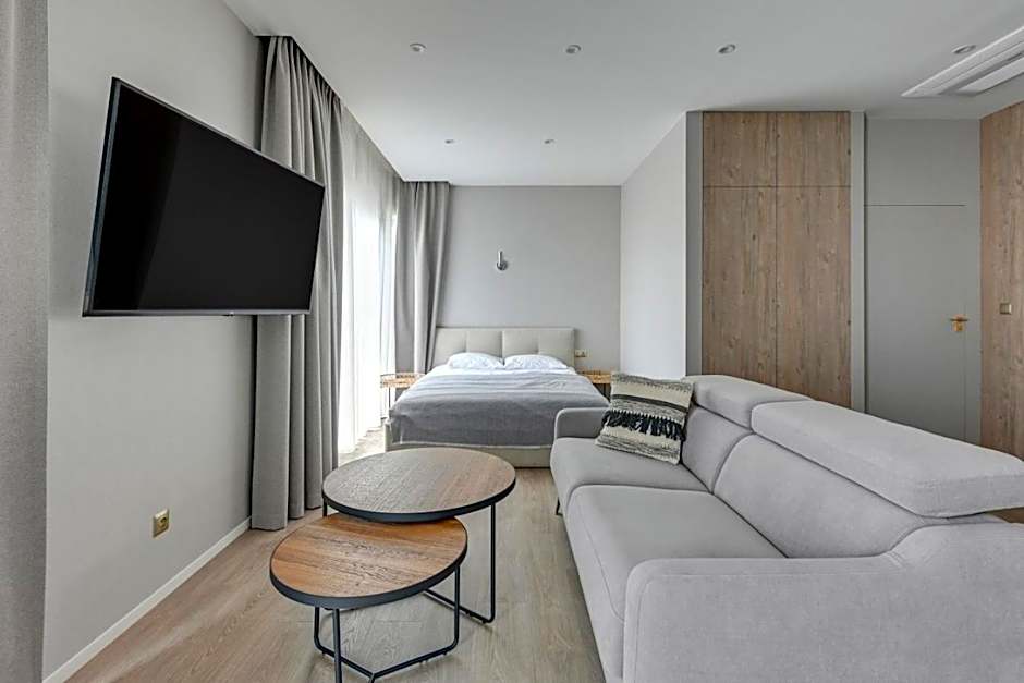 Foto 1 daripada 8 — Garden Studio Apartment