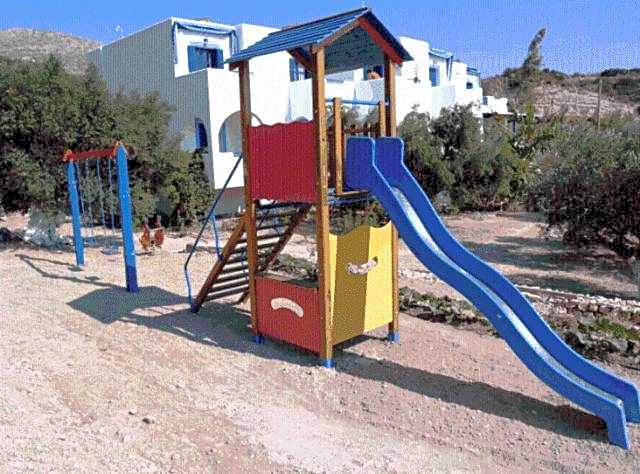 Vardes Hotel Studios