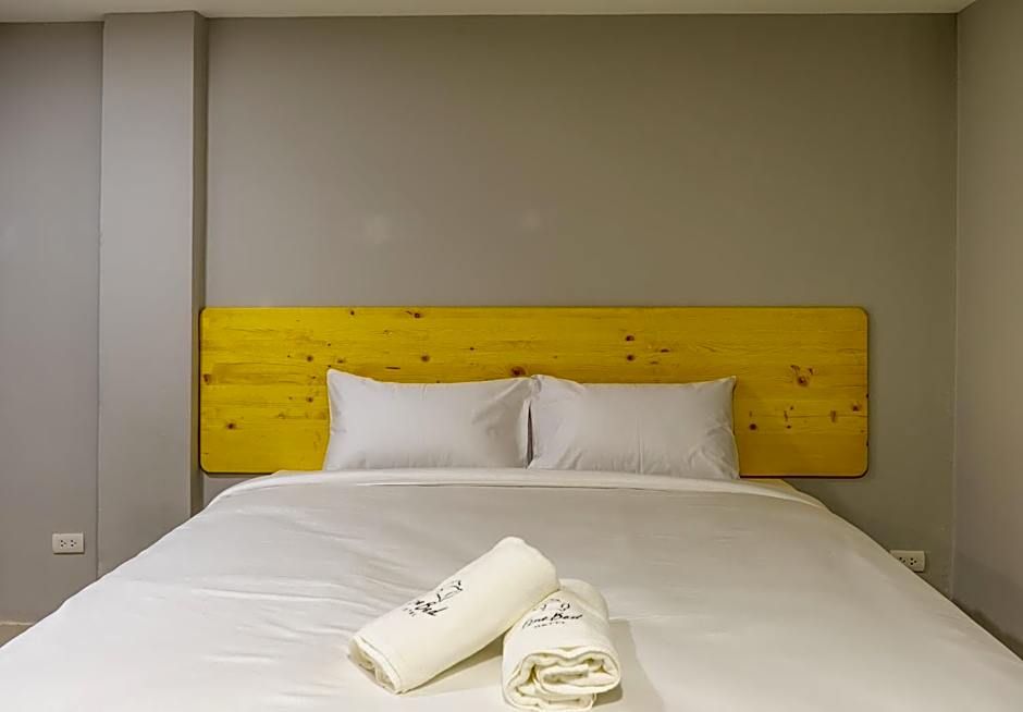 Fine Bed Hotel