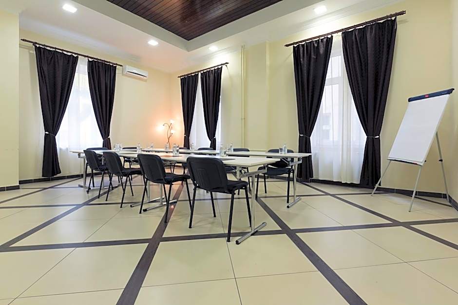 Belgrade City Hotel