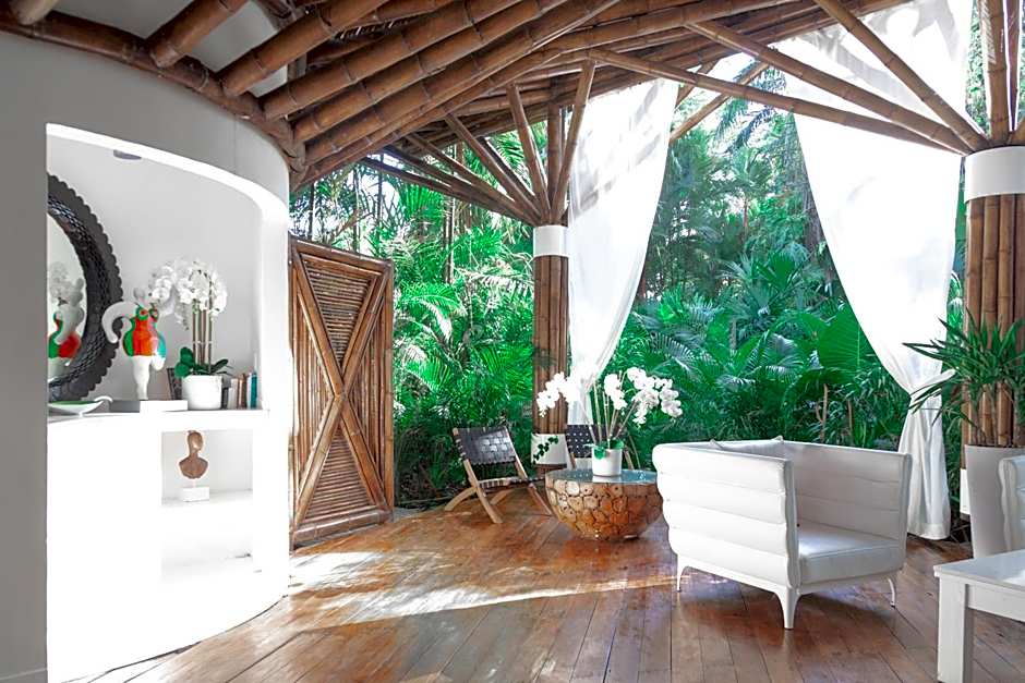 Le Cameleon Hotel