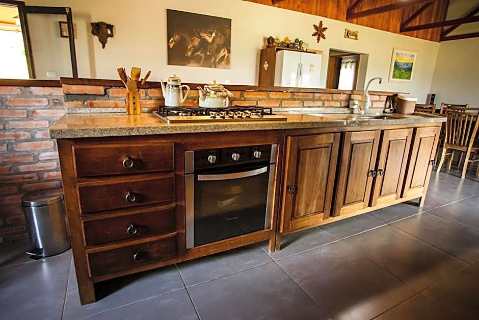 Incrivel casa de campo com WiFi em Palmeira PR