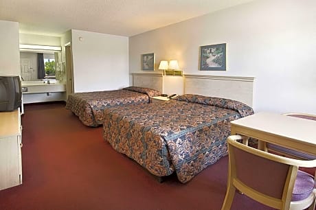 1 King Bed Studio Suite Smoking