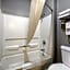 Quality Inn & Suites Lincoln North