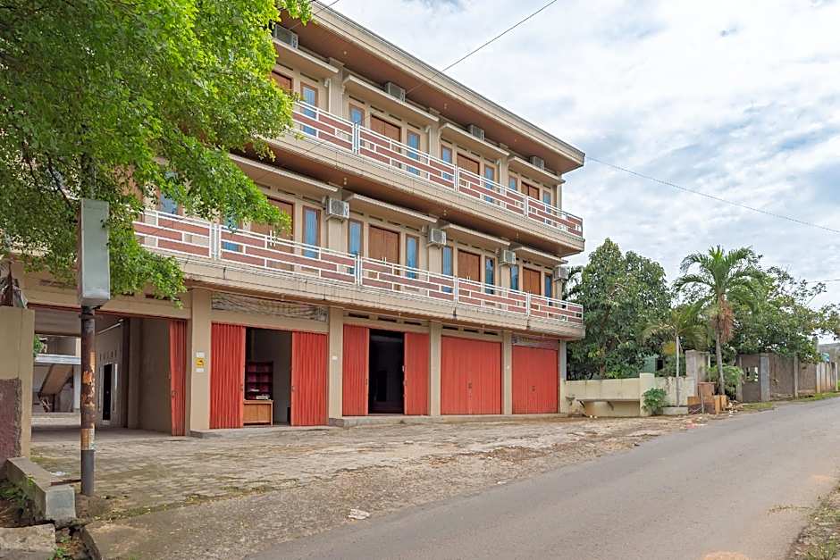 RedDoorz near Mall Boemi Kedaton 2 Lampung