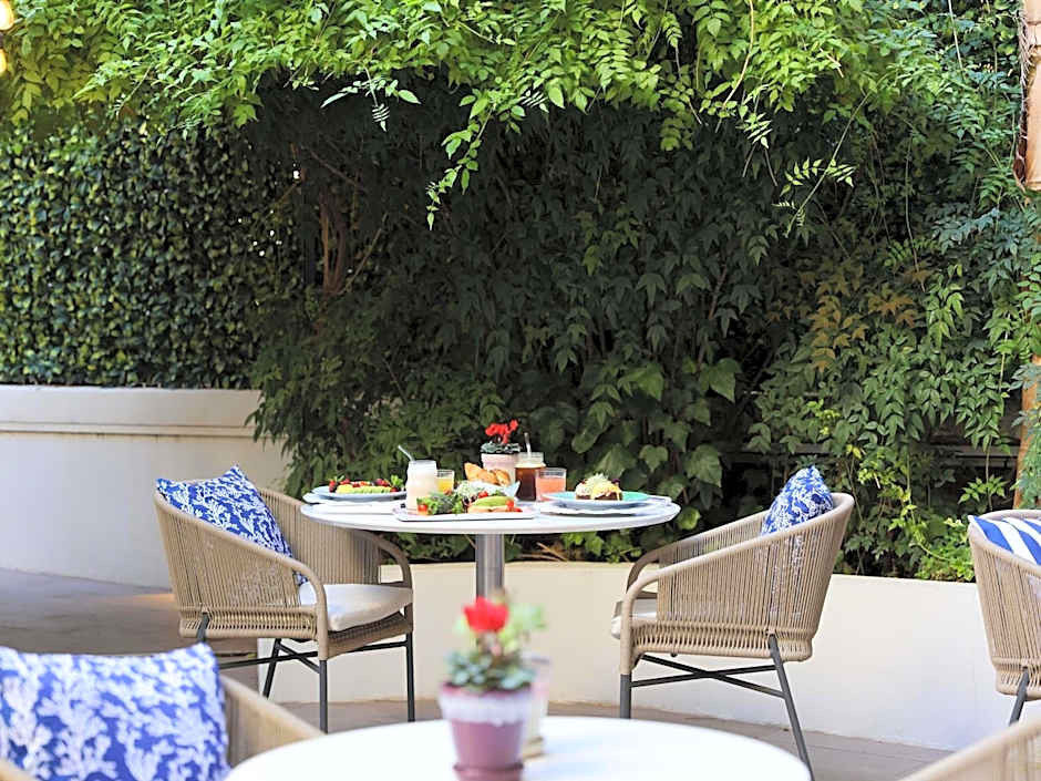 Hotel Croisette Beach Cannes - MGallery