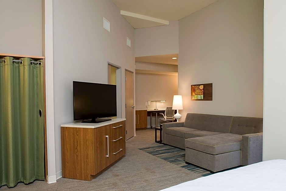 Home2 Suites by Hilton Indianapolis Downtown