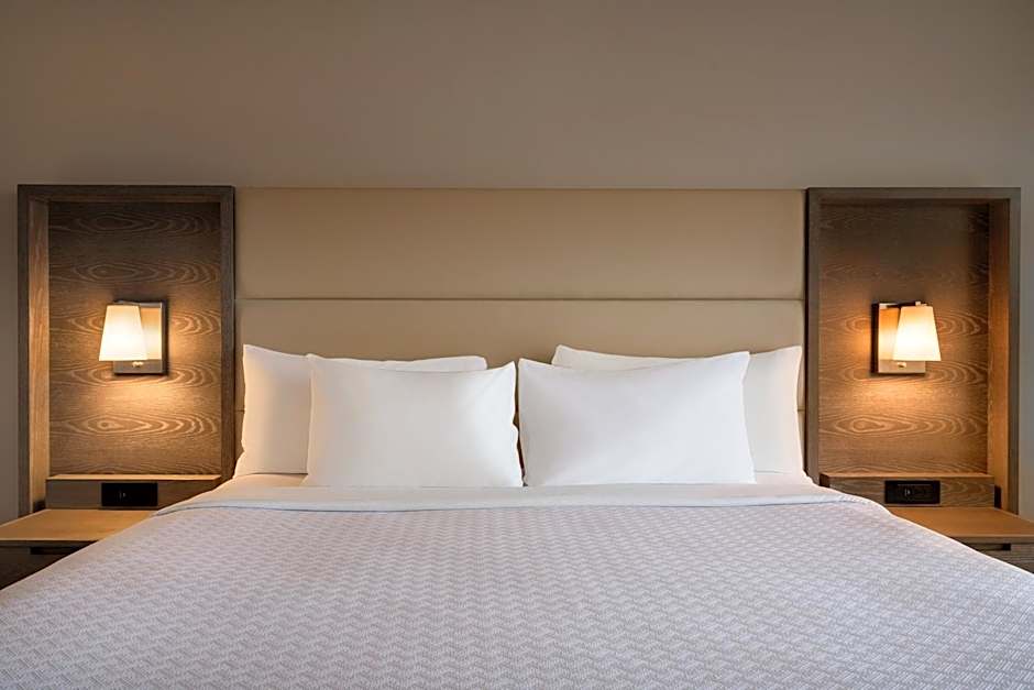 Crowne Plaza Englewood By IHG