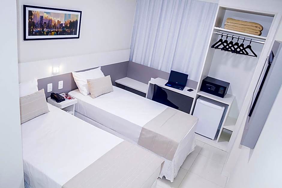 BRISTOL EASY HOTEL - RIO BONITO