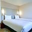 Greet Hotel Versailles - Voisins Le Bretonneux