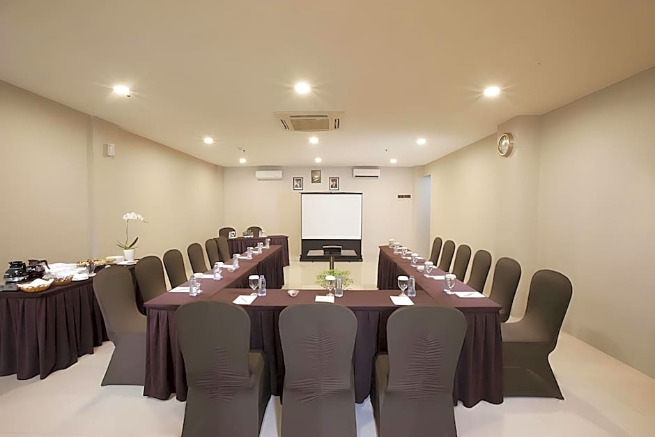 Oak Tree Urban Hotel