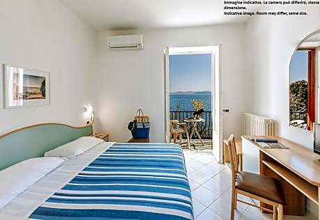 Standard Double or Twin Room with Sea View