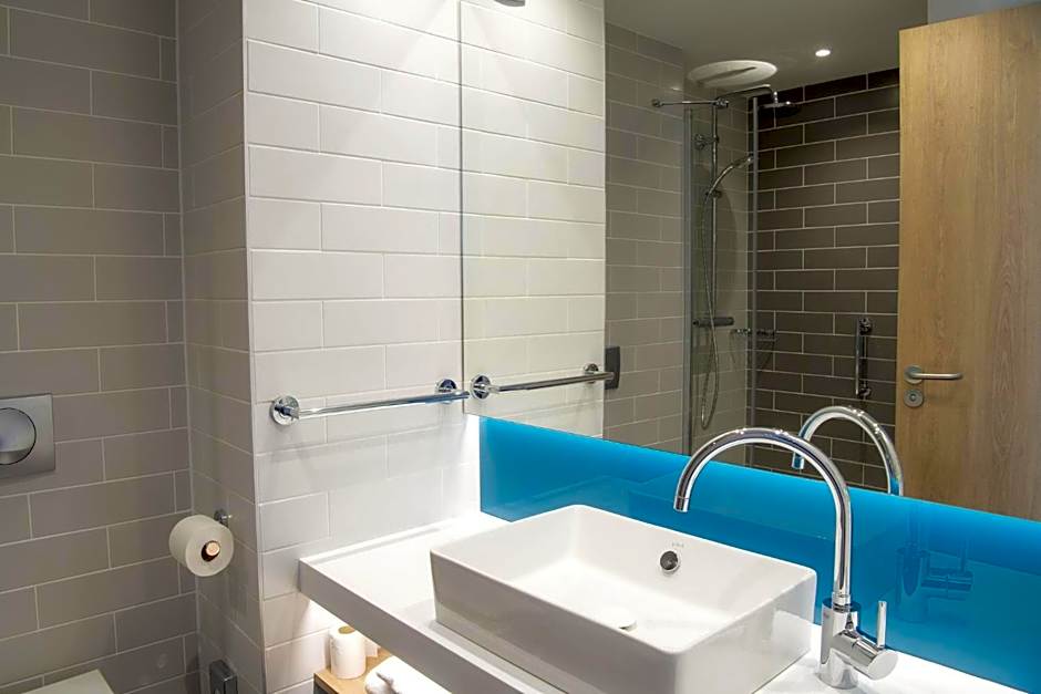 Holiday Inn Express Caen - Epron By IHG