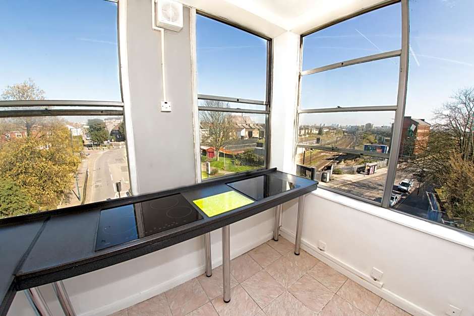 Kensal Green Backpackers