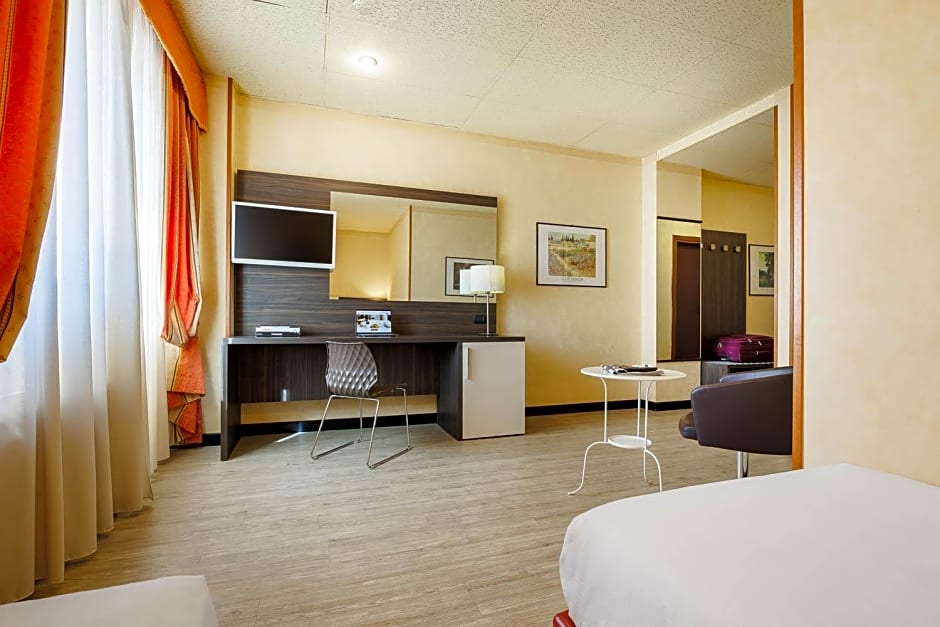 iH Hotels Bologna Amadeus