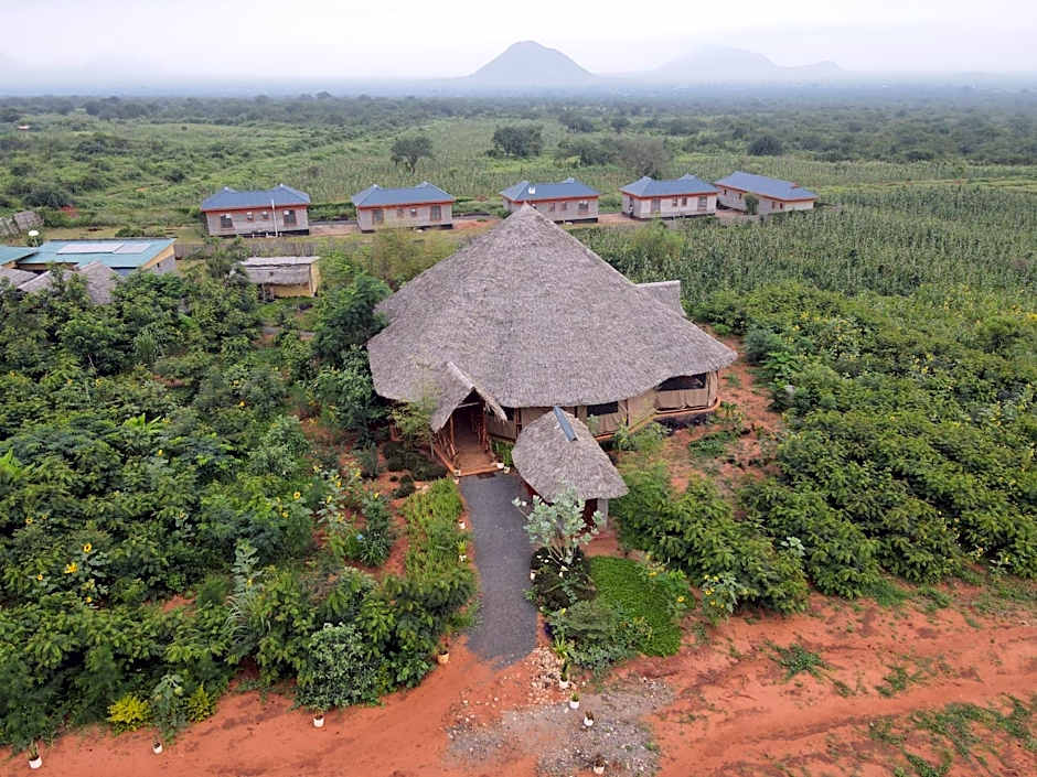 Tausa Tsavo Eco Lodge