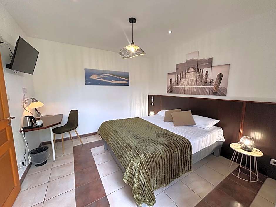 Logis Hôtel L'Oliveraie